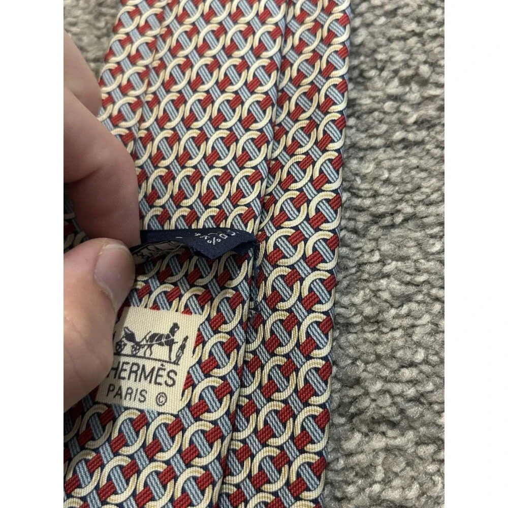 Hermes‎ Silk Tie Red Blue Geometric Pattern 7760